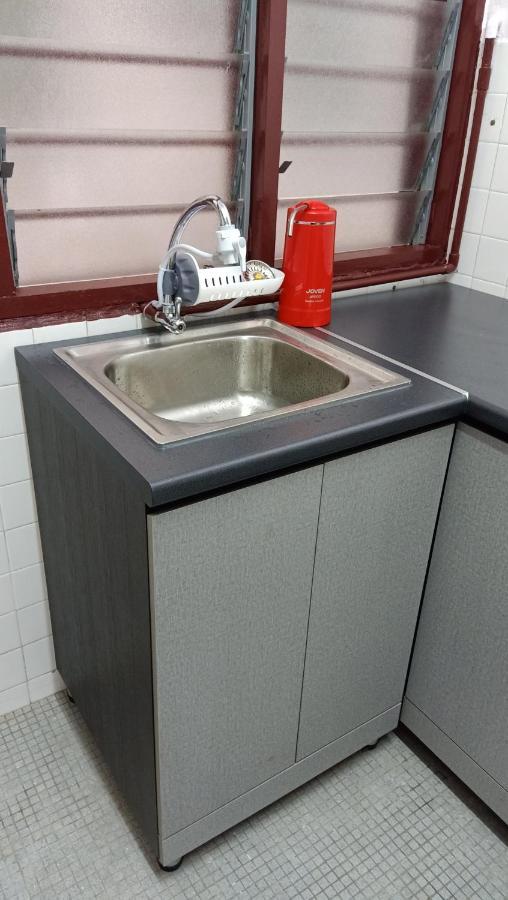 Snoopy Homestay Two Bedroom Batu Pahat Exterior photo