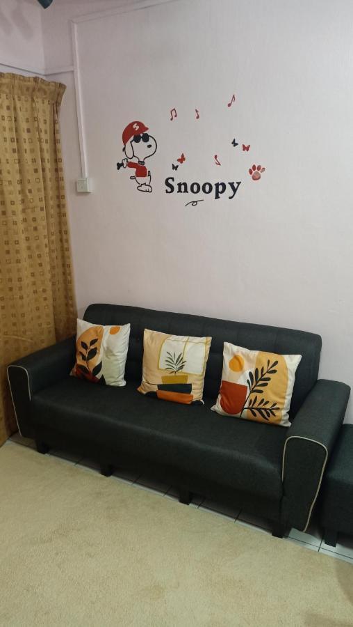 Snoopy Homestay Two Bedroom Batu Pahat Exterior photo