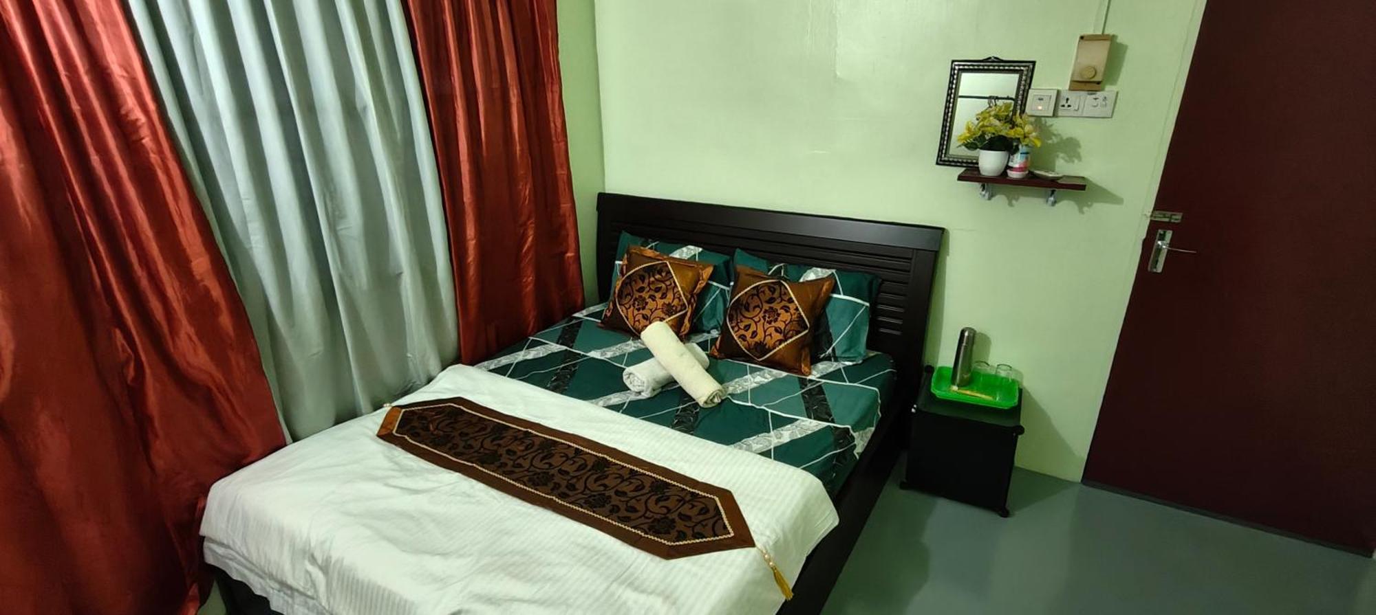 Snoopy Homestay Two Bedroom Batu Pahat Exterior photo